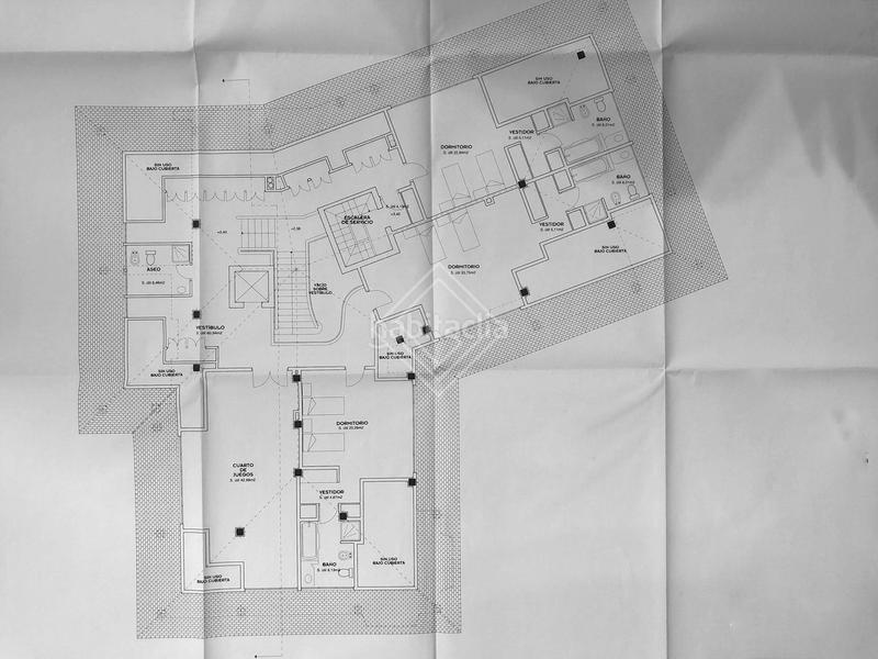 Foto 527ed800-764f-44ab-998d-107fb33e791d. Xalet amb xemeneia calefacció aparcament piscina a Madrid