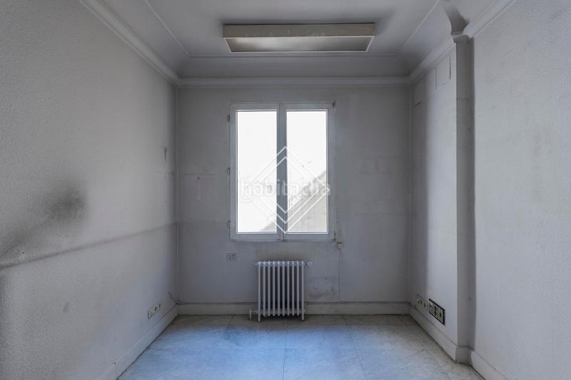 Foto c24789d3-1928-4747-bc35-0c601fc72102. Ufficio con riscaldamento in El Viso Madrid