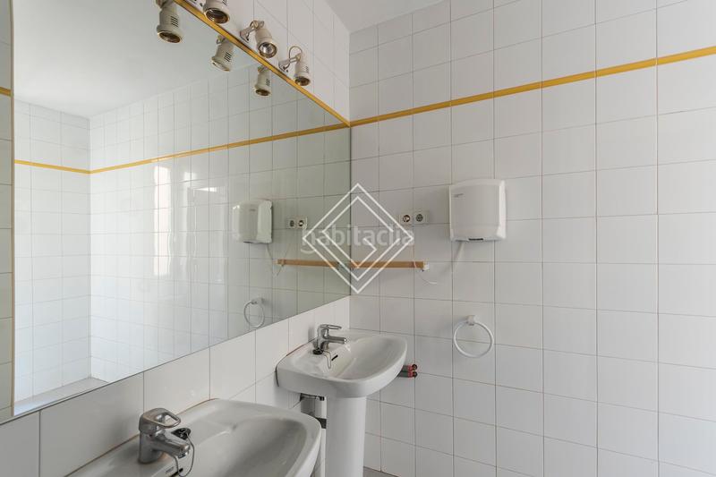 Foto f018e8ec-bd5e-4cfe-b000-2a57a0ce7814. Ufficio con riscaldamento in El Viso Madrid