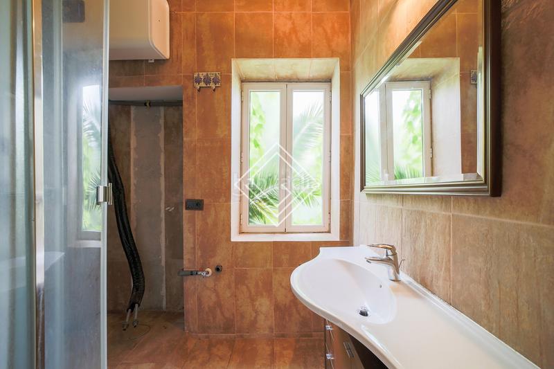 Foto d1509f40-89c4-422c-b928-be56fdc1cc2f. Casa a schiera con riscaldamento parcheggio piscina in Madrid