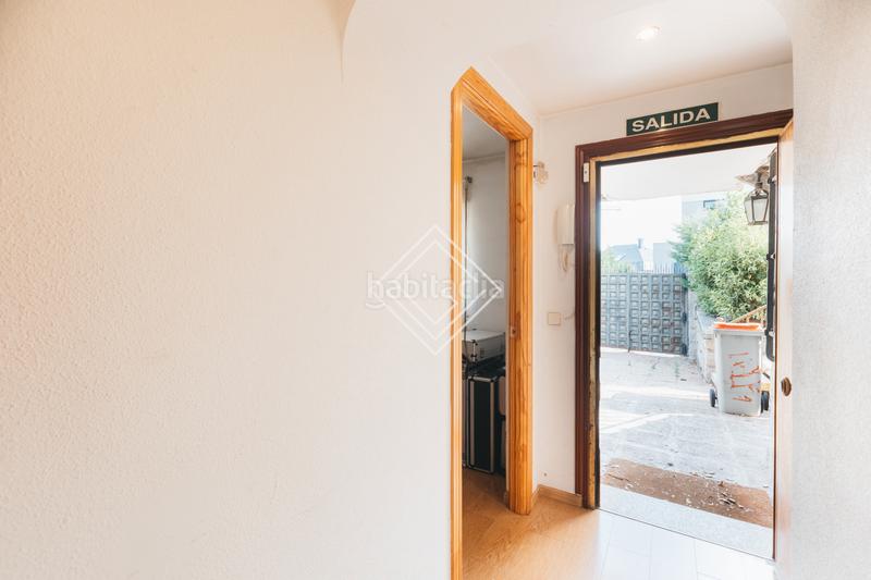 Foto 8911f806-578b-4bbc-8933-c67a025d3ecb. Chalet con parcheggio in Mirasierra Madrid