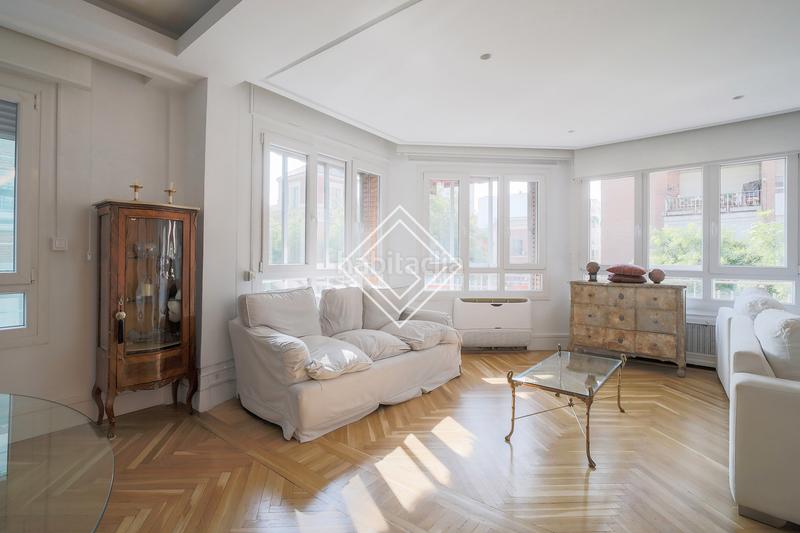 Foto 628d3ff7-fe52-43c1-81a1-2603ed2f1ce3. Appartamento con riscaldamento parcheggio in Argüelles Madrid