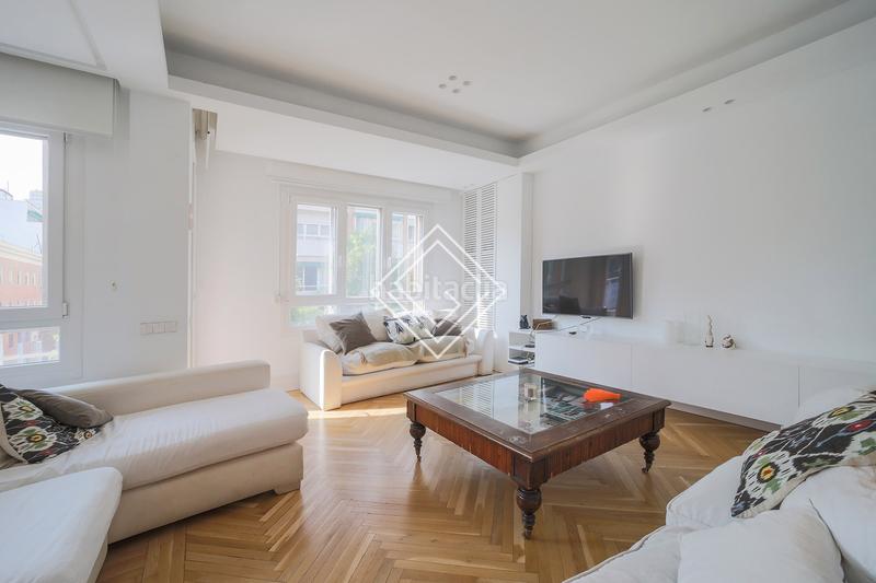 Foto 3a128973-73e0-4237-b78d-791324d5d198. Appartement avec chauffage parking dans Argüelles Madrid