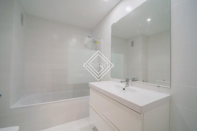 Foto d7a9330c-1171-48e0-ac26-7ea5fa5f40a3. Location appartement avec chauffage piscine dans Fuentelarreina Madrid