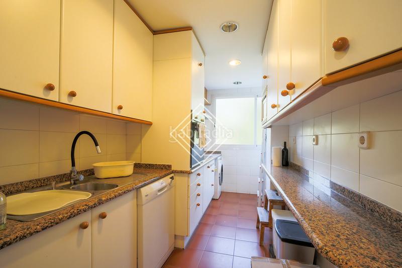 Foto 4a998f44-fae9-4e2d-b8e4-7268cacff6a2. Rent flat with heating pool in Fuentelarreina Madrid