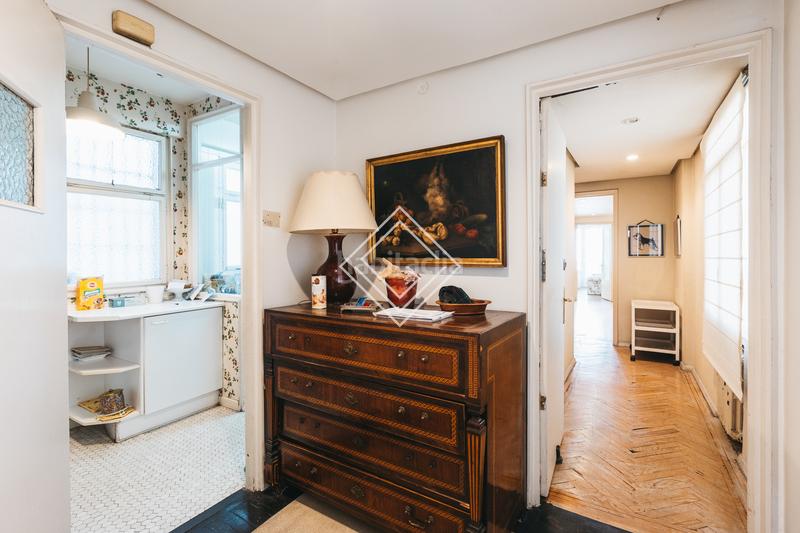 Foto 7d135b6c-9c26-41c2-a15b-c1547a5a332d. Appartamento con riscaldamento parcheggio in Recoletos Madrid