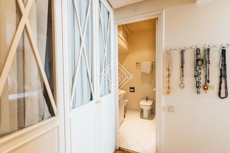 Foto 89a24e6e-f807-42b7-b0aa-7509dba4d0e8. Etagenwohnung mit heizung parking in Recoletos Madrid