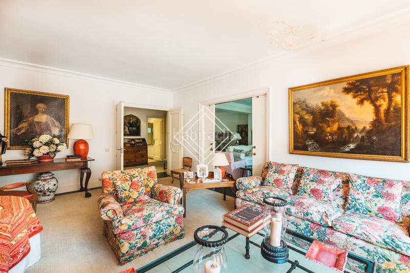 Foto ece7aeaa-63ae-4d11-9cc8-67dcc0c28782. Etagenwohnung mit heizung parking in Recoletos Madrid