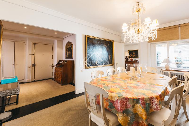 Foto 21aa6d46-d962-4cbd-a1c5-fabb5e3c8891. Flat with heating parking in Recoletos Madrid