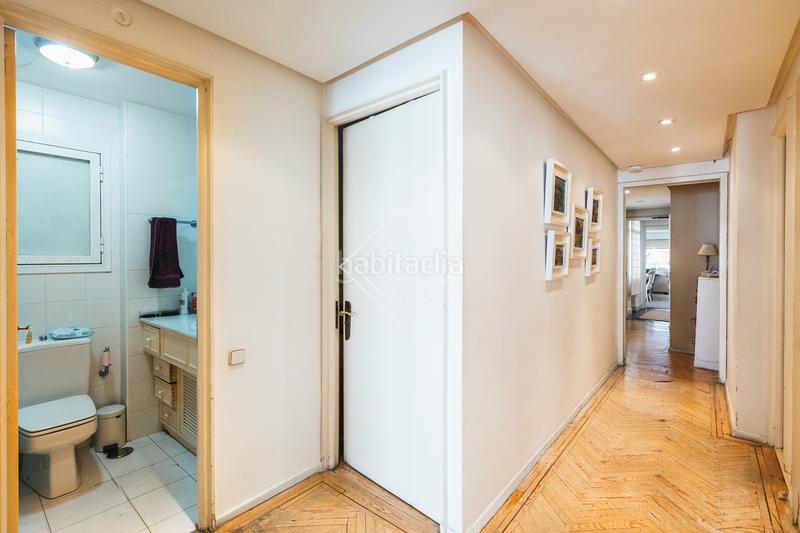 Foto 5155a39a-e744-49ec-bfac-b4cba3fafda1. Flat with heating parking in Recoletos Madrid