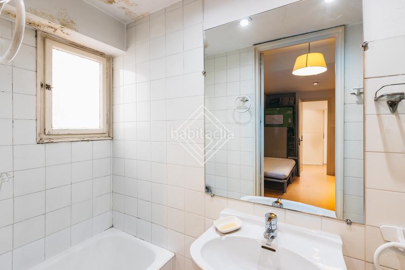 Foto 570c5e56-afac-4080-ac36-f417461cfcff. Flat with heating parking in Recoletos Madrid