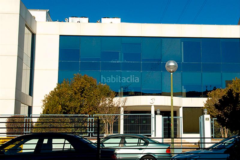 Foto 5dd1f7f9-9d90-4032-be25-8da02729d753. Miete büro mit heizung in La Florida - El Plantío Madrid