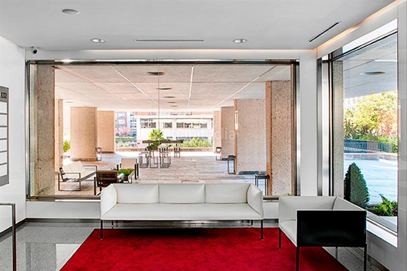 Foto 731bea8d-b5d6-42e4-b6d5-6ec8a7b2d327. Affitto ufficio con riscaldamento in Ciudad Jardín Madrid