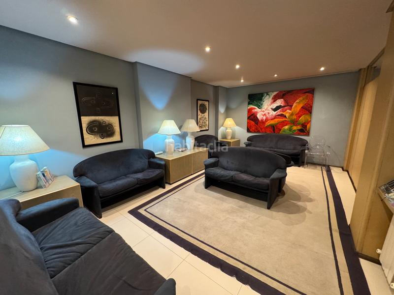 Foto fa868c00-8f85-4735-b258-aafea6165cb9. Office space with heating in Almagro Madrid