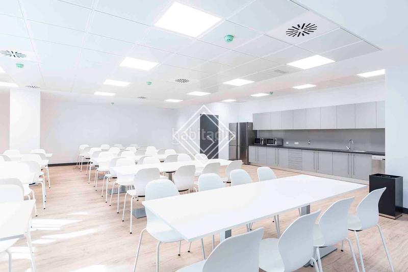 Foto f4fbcef7-7551-4a01-b1d1-ae7dc87417e9. Miete büro mit heizung in La Florida - El Plantío Madrid