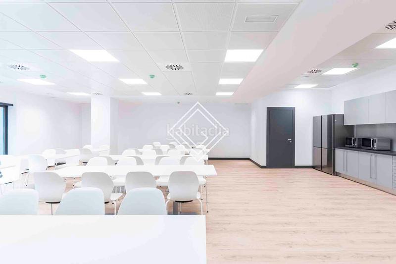 Foto c7e09f63-4211-4673-bd30-6713359d31cf. Rent office space with heating in La Florida - El Plantío Madrid