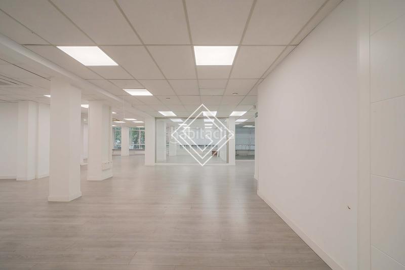 Foto b32f3d5b-efd3-48d7-96b9-8449060a7d0a. Location bureau avec chauffage dans Hispanoamérica-Bernabéu Madrid