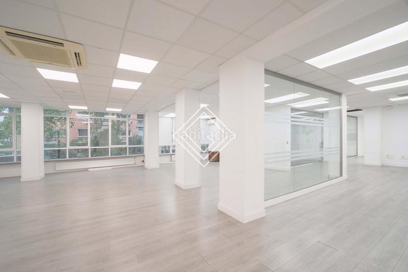 Foto fbc98f5a-a21a-4ff6-bb24-b540fbde3061. Miete büro mit heizung in Hispanoamérica-Bernabéu Madrid