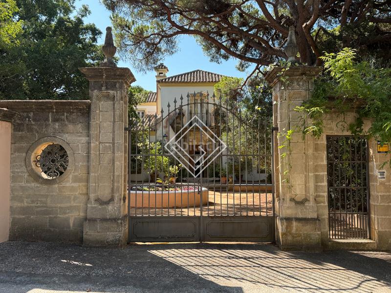 Foto db71fe0d-3f29-46a3-8da6-ec420c3533bb. Casa amb aparcament piscina a Vistahermosa Puerto de Santa María (El)