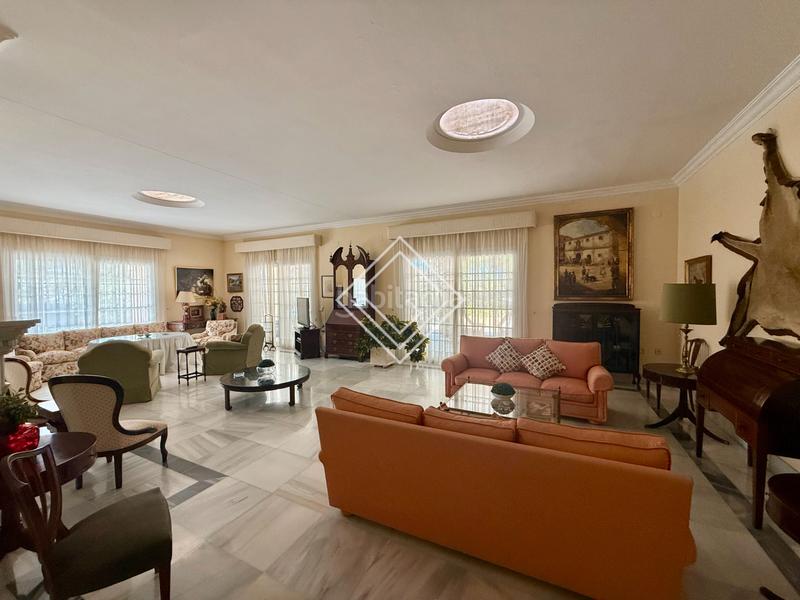 Foto f6cac6ff-3b8e-44d0-8aca-66995743f187. House with parking pool in Vistahermosa Puerto de Santa María (El)