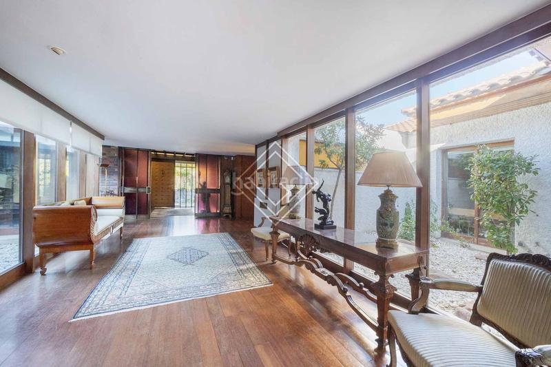 Foto a3dfbacd-b6aa-46ce-8b9b-79f0ae8d318d. Chalet en La Florida - El Plantío Madrid