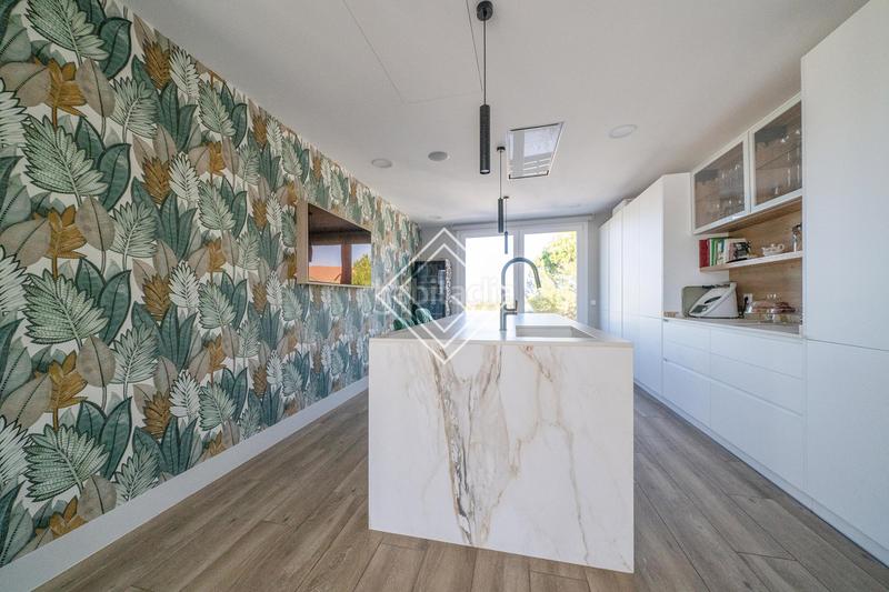 Foto d8e6fa7e-da5c-448b-8137-d2fed660f509. Rent chalet with fireplace heating parking pool in Villaviciosa de Odón