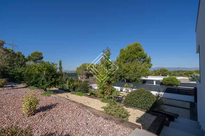 Foto 0ddae4ae-2dc8-49e8-8bb3-f546d6efb485. Location chalet avec cheminée chauffage parking piscine dans Villaviciosa de Odón