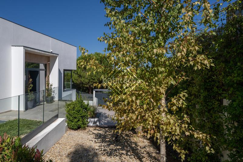 Foto 059e54c4-b171-4da2-bbb4-6f95d1ff53ec. Affitto chalet con camino riscaldamento parcheggio piscina in Villaviciosa de Odón