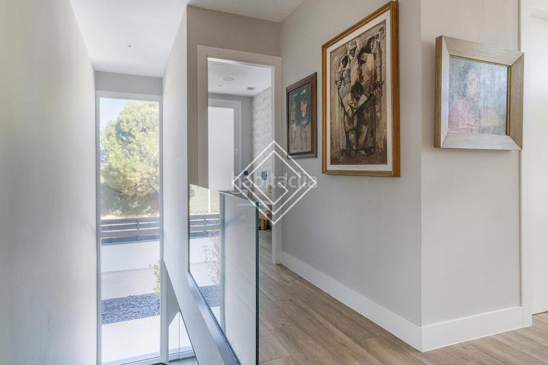 Foto 73ebcbeb-fb19-497f-a92a-45eedbd9d262. Affitto chalet con camino riscaldamento parcheggio piscina in Villaviciosa de Odón