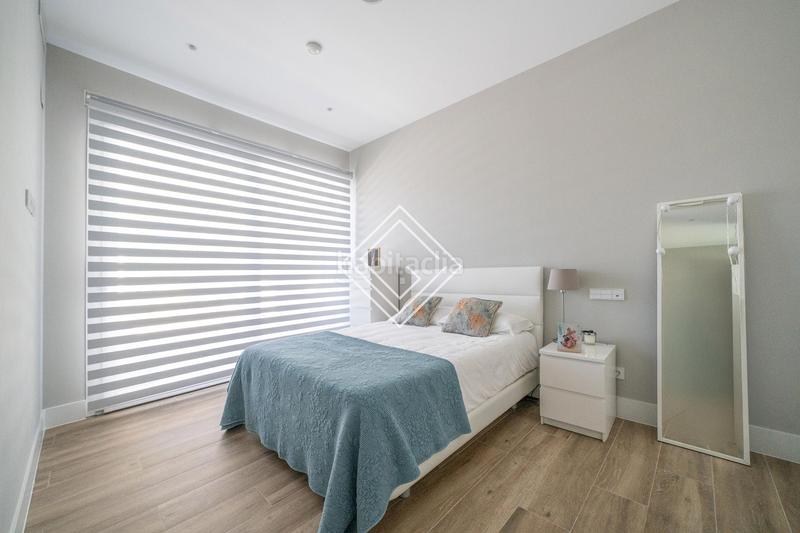 Foto d8b21f5d-5de4-4349-b16a-36f1924c2878. Affitto chalet con camino riscaldamento parcheggio piscina in Villaviciosa de Odón