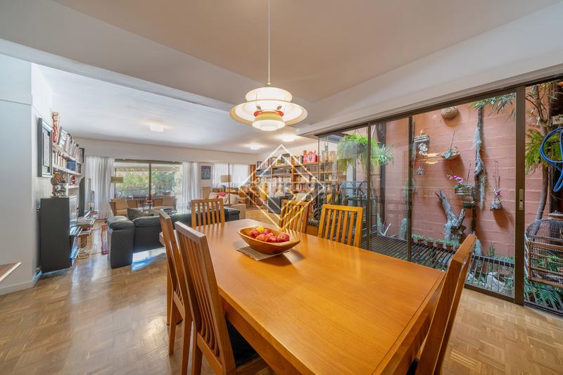 Foto 094b647a-422e-46af-893f-059ee6806238. Semi detached house with heating pool in Aravaca Madrid