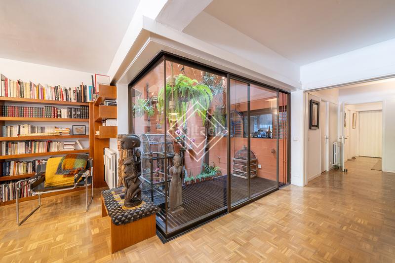 Foto 4dc625cf-7bc0-410e-90bc-b362227b2e40. Semi detached house with heating pool in Aravaca Madrid