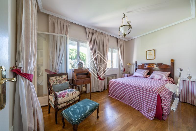 Foto b3d0e7ab-6230-42b6-9a17-040e61328ee1. Chalet con parcheggio piscina in Fuentelarreina Madrid