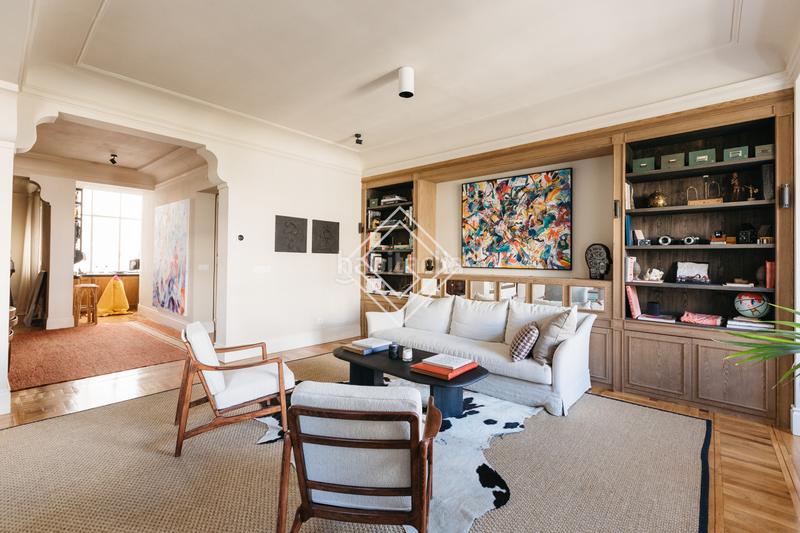 Foto b12c6809-f212-4416-8b54-5b223a7673b8. Flat with heating in Almagro Madrid