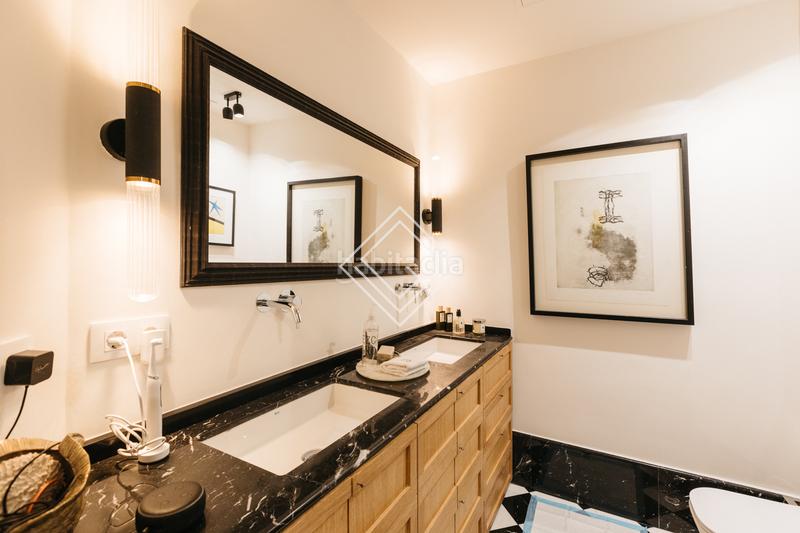 Foto 13550c23-efab-42da-9d21-aba2f96ed78f. Piso en Almagro Madrid