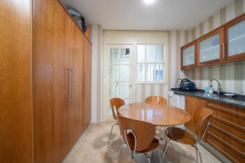 Foto 1c60e8e4-dad9-425a-b53b-5a1db832ae4d. Appartement avec cheminée chauffage parking dans El Viso Madrid