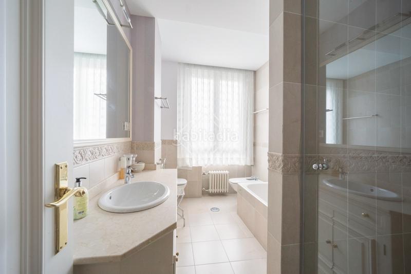 Foto d0cdc7ef-5241-4d04-9ef0-0ae48d2c4c6e. Appartement avec cheminée chauffage parking dans El Viso Madrid