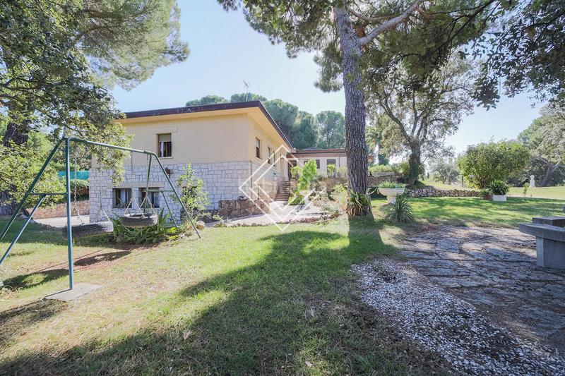 Foto 10e24944-fb45-4405-b915-209fb6560b3f. Chalet mit pool in Prado Largo Pozuelo de Alarcón