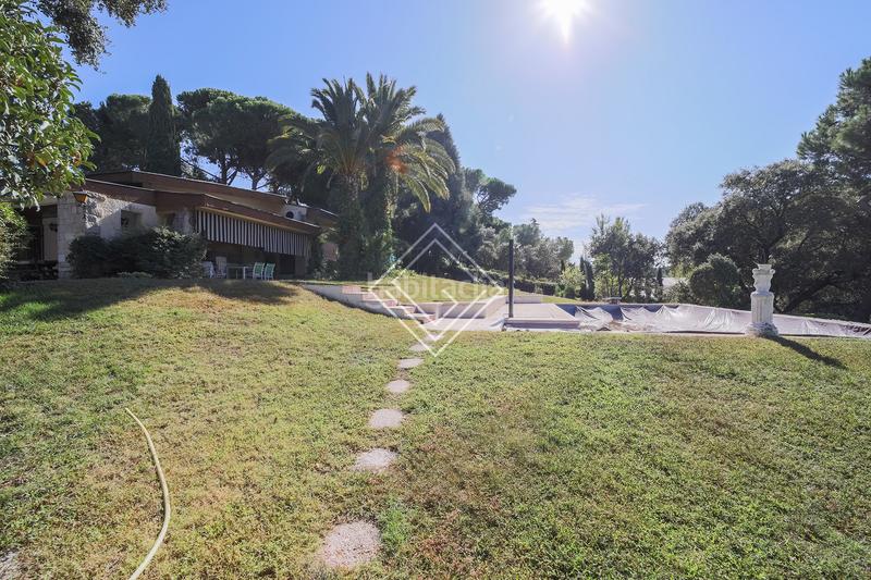 Foto 910d2c5a-86ce-4aa6-8b52-c0b141e4ce4d. Chalet mit pool in Prado Largo Pozuelo de Alarcón