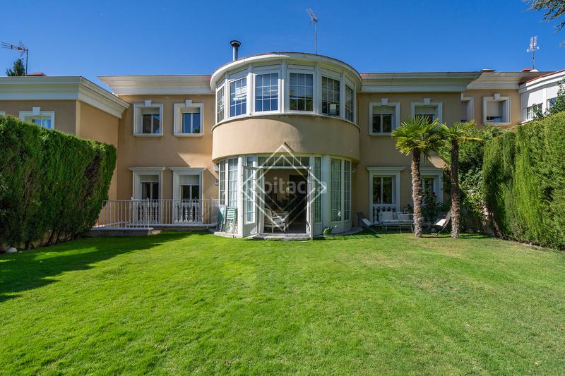 Foto c3cc749a-e37a-462e-b529-475f37a96c8a. House with heating parking pool in Ciudad Universitaria Madrid