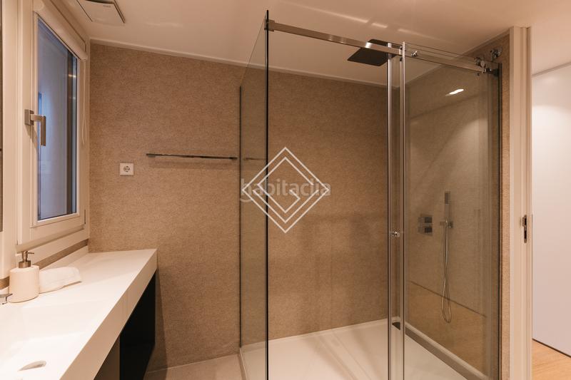 Foto d77446ca-1150-4a72-bd04-b4d4cdd2ad98. Appartement avec chauffage parking dans Castellana Madrid