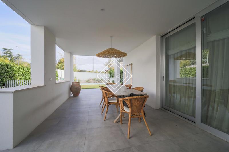 Foto f38239b2-cea4-41c2-b9b9-ad4c09e0704e. Lloguer casa aparellada amb piscina a Valdemarín Madrid