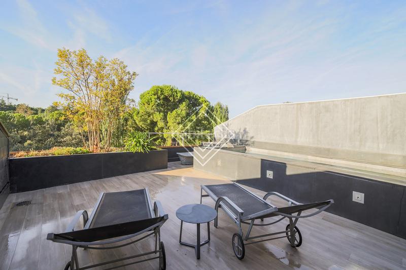 Foto 66ad4562-9a5b-41ca-bc4b-14a75c5654d7. Àtic amb calefacció piscina a el soto de La Moraleja La Moraleja