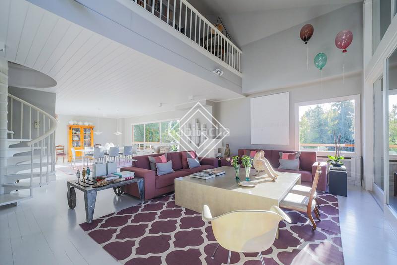 Foto 039bd965-1370-4a81-ac93-427c731b2b36. Attico con riscaldamento piscina in el soto de La Moraleja La Moraleja