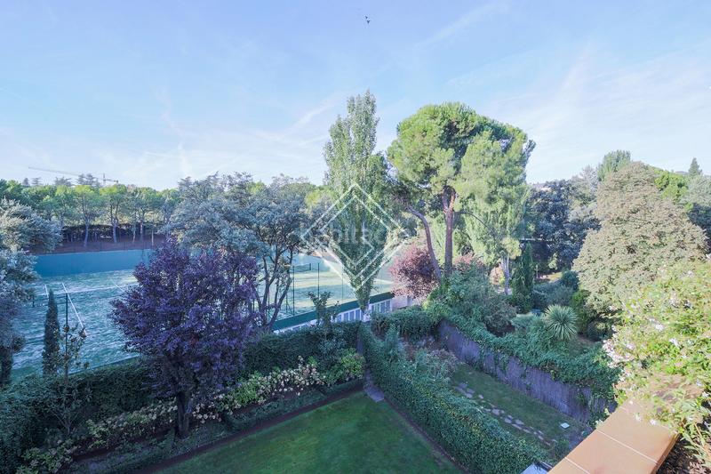 Foto 1c745746-17a2-4dd6-bb9a-f959bfc2946b. Attico con riscaldamento piscina in el soto de La Moraleja La Moraleja