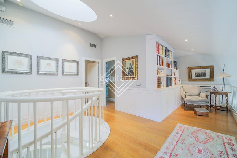 Foto 40a77883-ef3e-431f-bc2f-46eaa9626fc6. Attico con riscaldamento piscina in el soto de La Moraleja La Moraleja