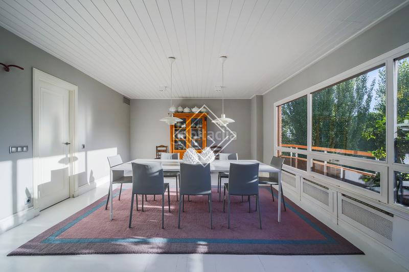 Foto 437dad0a-7ac1-45a9-93a5-4abc687f2efe. Attico con riscaldamento piscina in el soto de La Moraleja La Moraleja