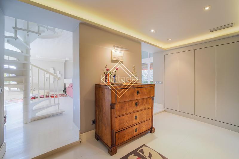 Foto 4c62f24a-a08d-475f-b16f-6258cecda8b8. Attico con riscaldamento piscina in el soto de La Moraleja La Moraleja