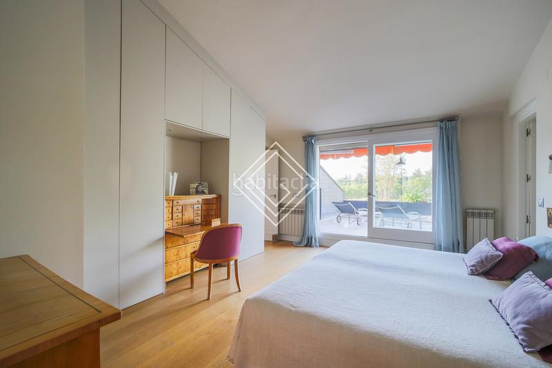 Foto 03c2c266-6dc6-490c-97dc-ff9d51c9e254. Attique avec chauffage piscine dans el soto de La Moraleja La Moraleja