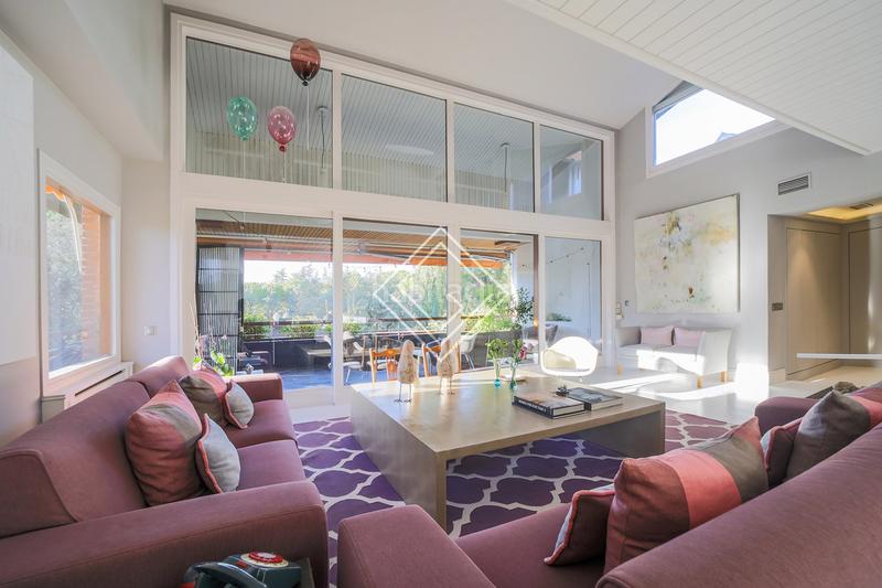 Foto 21e87a94-15a6-432d-932a-e60e60da342f. Attique avec chauffage piscine dans el soto de La Moraleja La Moraleja